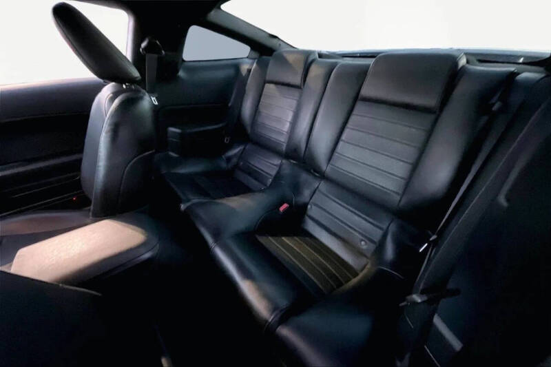 2006 Ford Mustang GT Deluxe