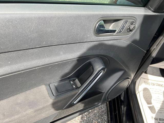 2014 Volkswagen Beetle 2.5L Entry PZEV