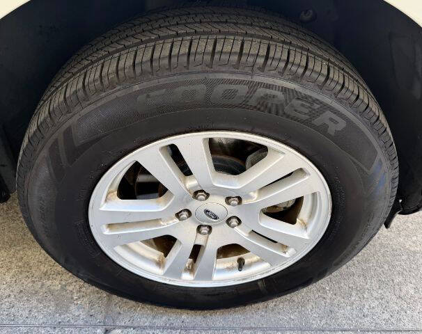 2011 Ford Edge SE