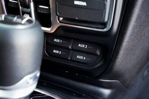 2025 Jeep Gladiator NightHawk