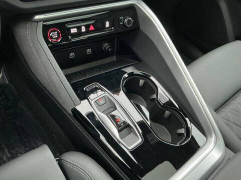 2025 Audi SQ5 quattro Premium Plus TFSI