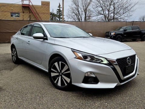 2020 Nissan Altima for sale at Minnesota Auto Sales in Golden Valley MN