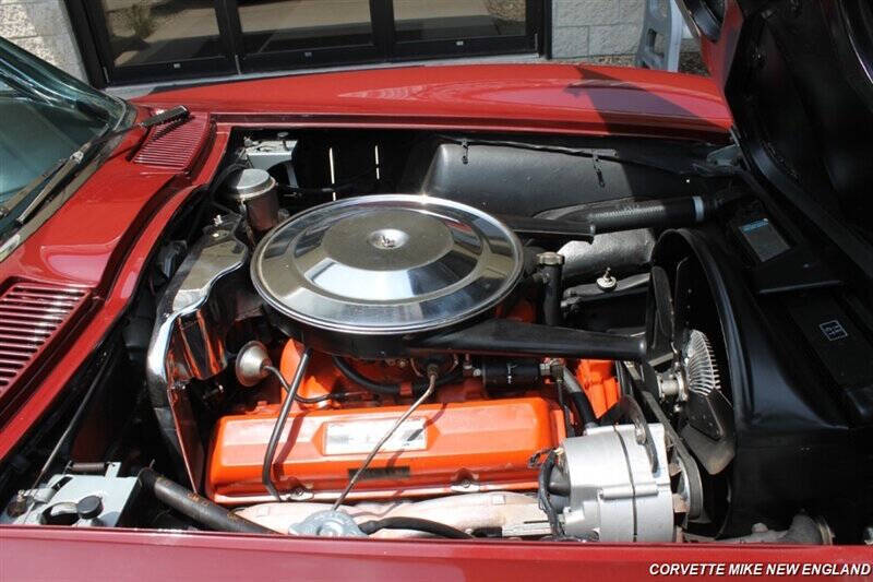 1965 Chevrolet Corvette 36