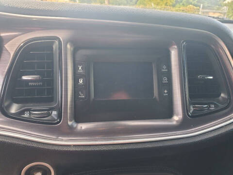 2015 Dodge Challenger SXT