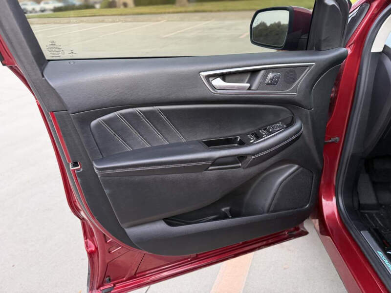 2016 Ford Edge Sport