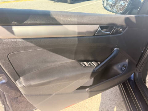 2012 Volkswagen Passat S