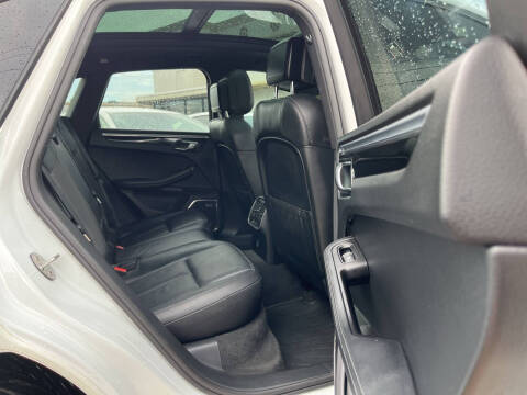 2017 Porsche Macan S