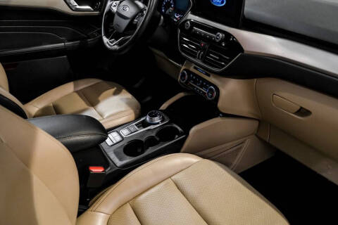 2021 Ford Escape SEL