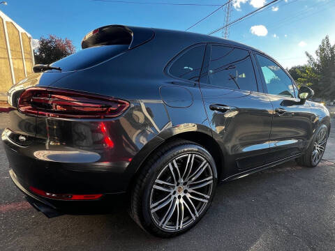 2017 Porsche Macan GTS