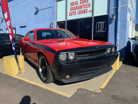 2010 Dodge Challenger for sale at Ideal Cars in Hamilton OH