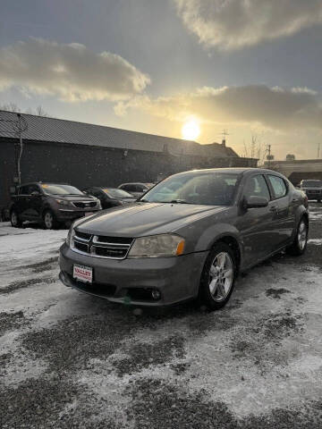 2011 Dodge Avenger Lux