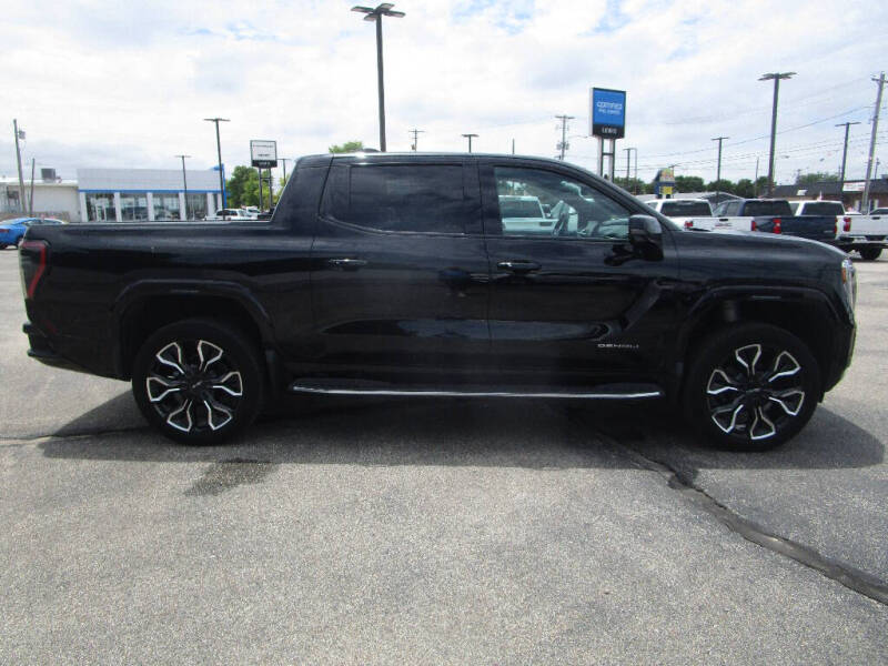2025 GMC Sierra EV Denali
