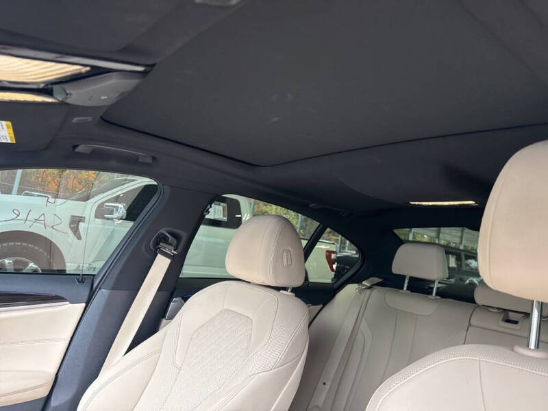 2021 BMW 5 Series 530i