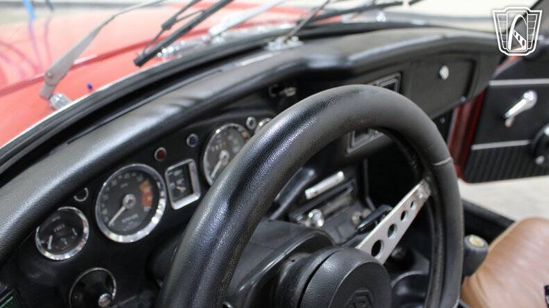 1972 MG B