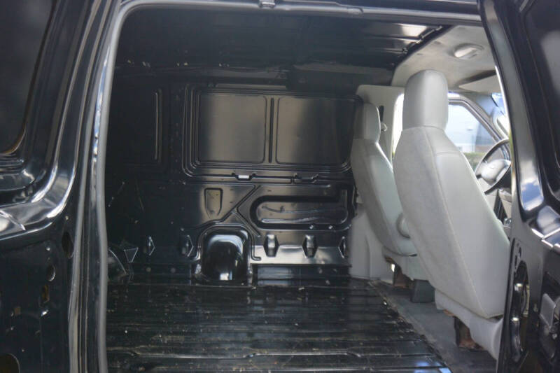 2010 Ford E-Series E-250