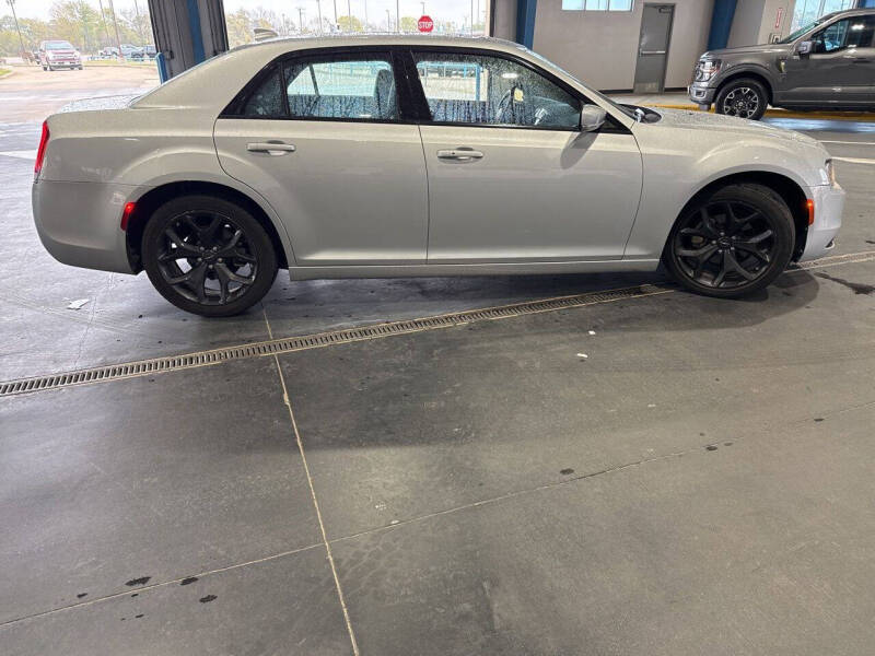 2023 Chrysler 300 S V6