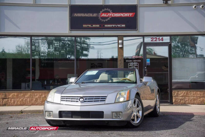2005 Cadillac XLR