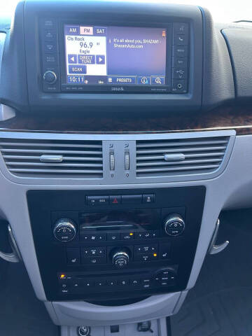 2014 Volkswagen Routan SEL Premium