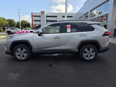 2025 Toyota RAV4 Hybrid LE