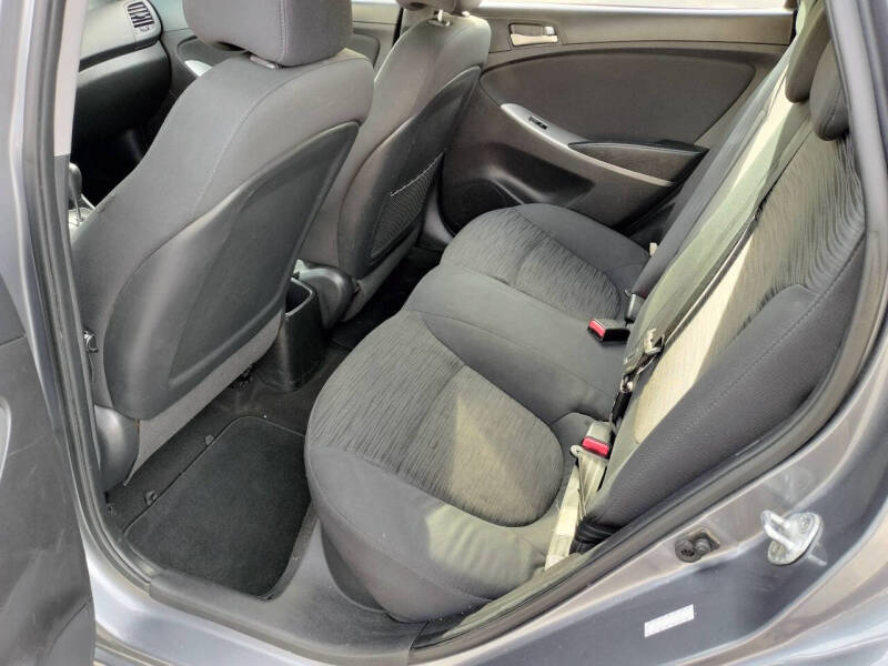 2016 Hyundai Accent SE