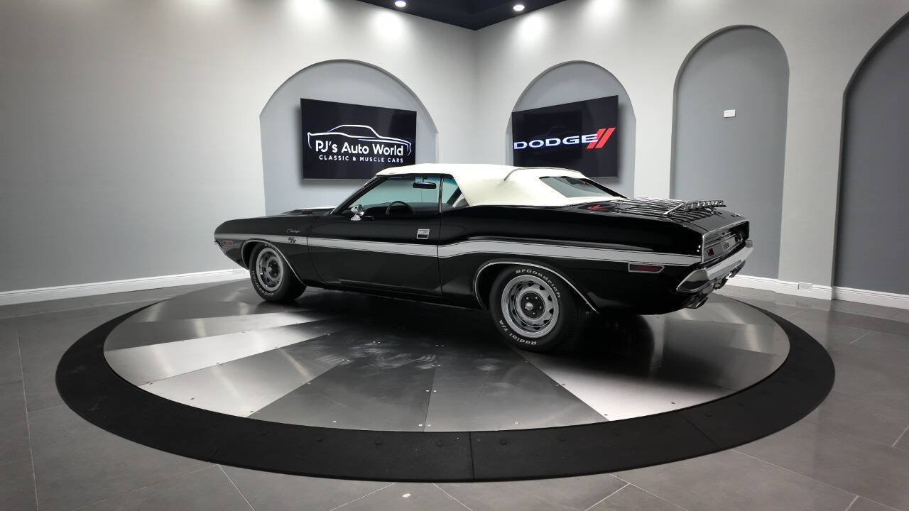 1970 Dodge Challenger 47