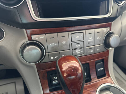 2013 Toyota Highlander Limited