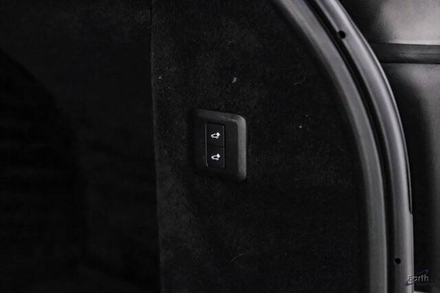 2020 Land Rover Range Rover Sport SVR