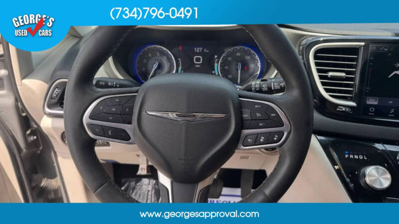 2023 Chrysler Pacifica Touring L