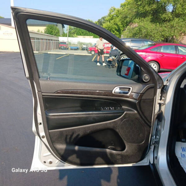 2012 Jeep Grand Cherokee Laredo