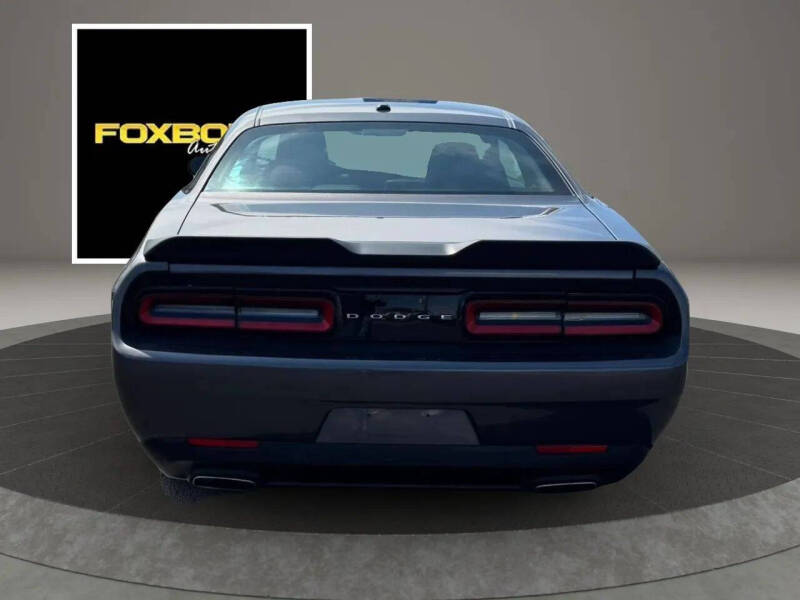 2015 Dodge Challenger SXT