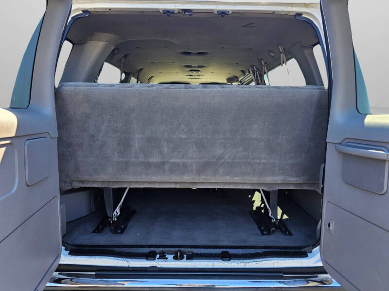 2001 Ford E-Series E-350 SD XLT