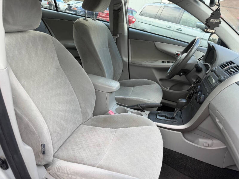 2009 Toyota Corolla LE