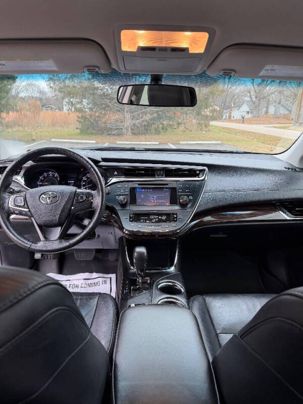 2013 Toyota Avalon XLE