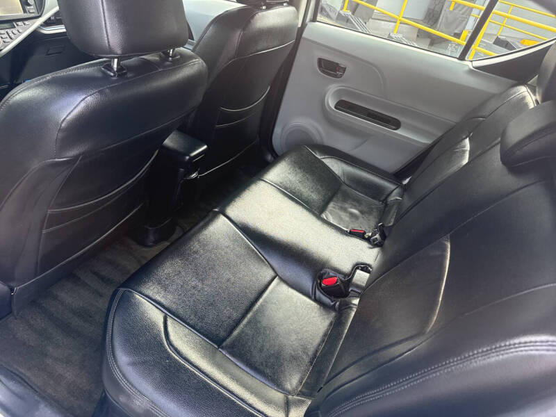 2012 Toyota Prius c Three