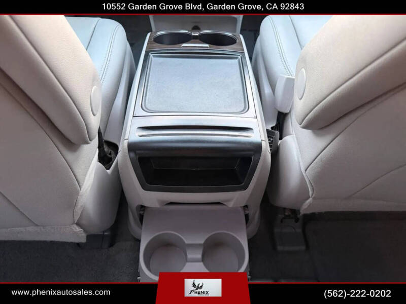 2015 Toyota Sienna