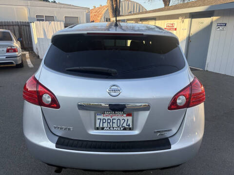 2012 Nissan Rogue S