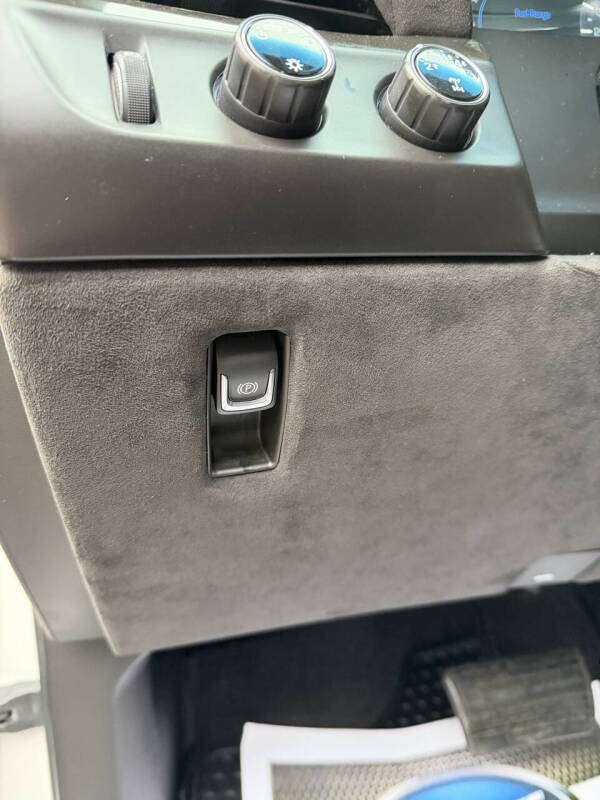 2017 Cadillac Escalade Platinum