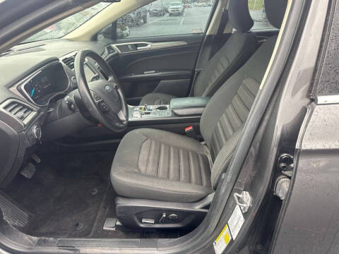 2019 Ford Fusion Hybrid SE