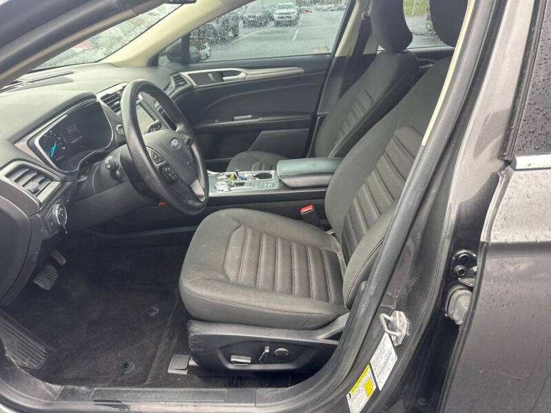 2019 Ford Fusion Hybrid SE