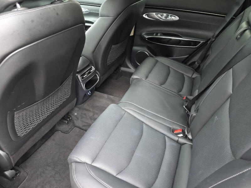 2025 Genesis GV70 2.5T Standard