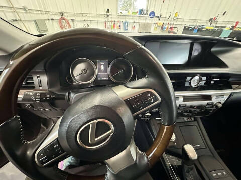 2017 Lexus ES 350