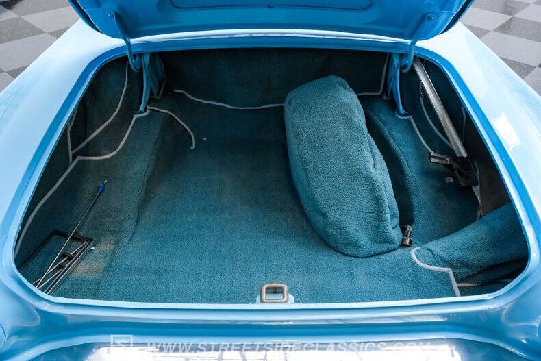 1957 Ford Thunderbird