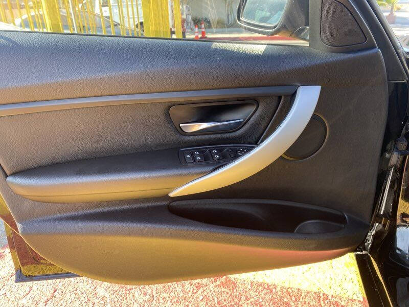 2013 BMW 3 Series 328i