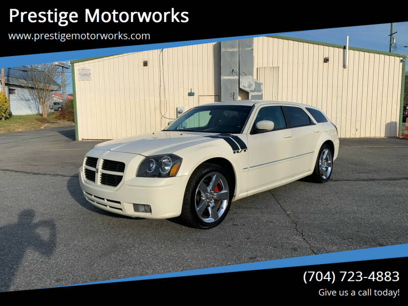 2005 Dodge Magnum RT