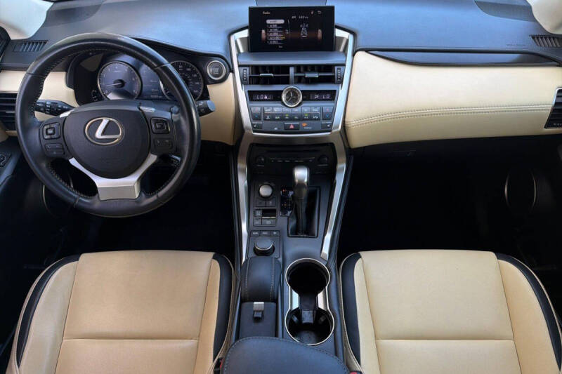 2017 Lexus NX 200t