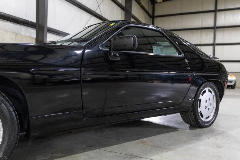 1987 Porsche 928 S4