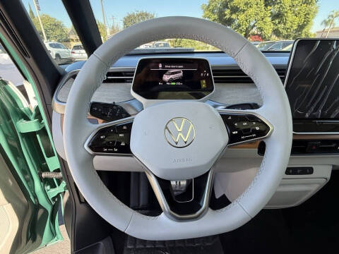 2025 Volkswagen ID. Buzz Pro S Plus 4Motion