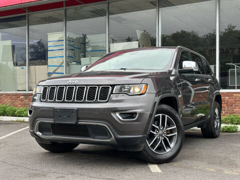 2019 Jeep Grand Cherokee for sale at MAGIC AUTO SALES in Little Ferry NJ