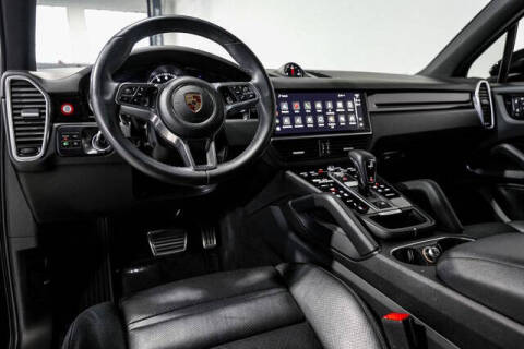 2022 Porsche Cayenne S