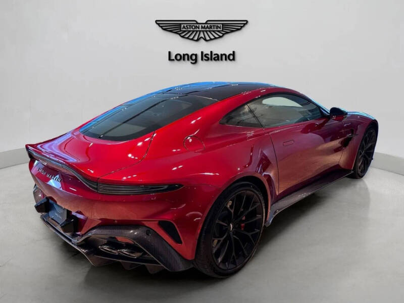 2025 Aston Martin Vantage